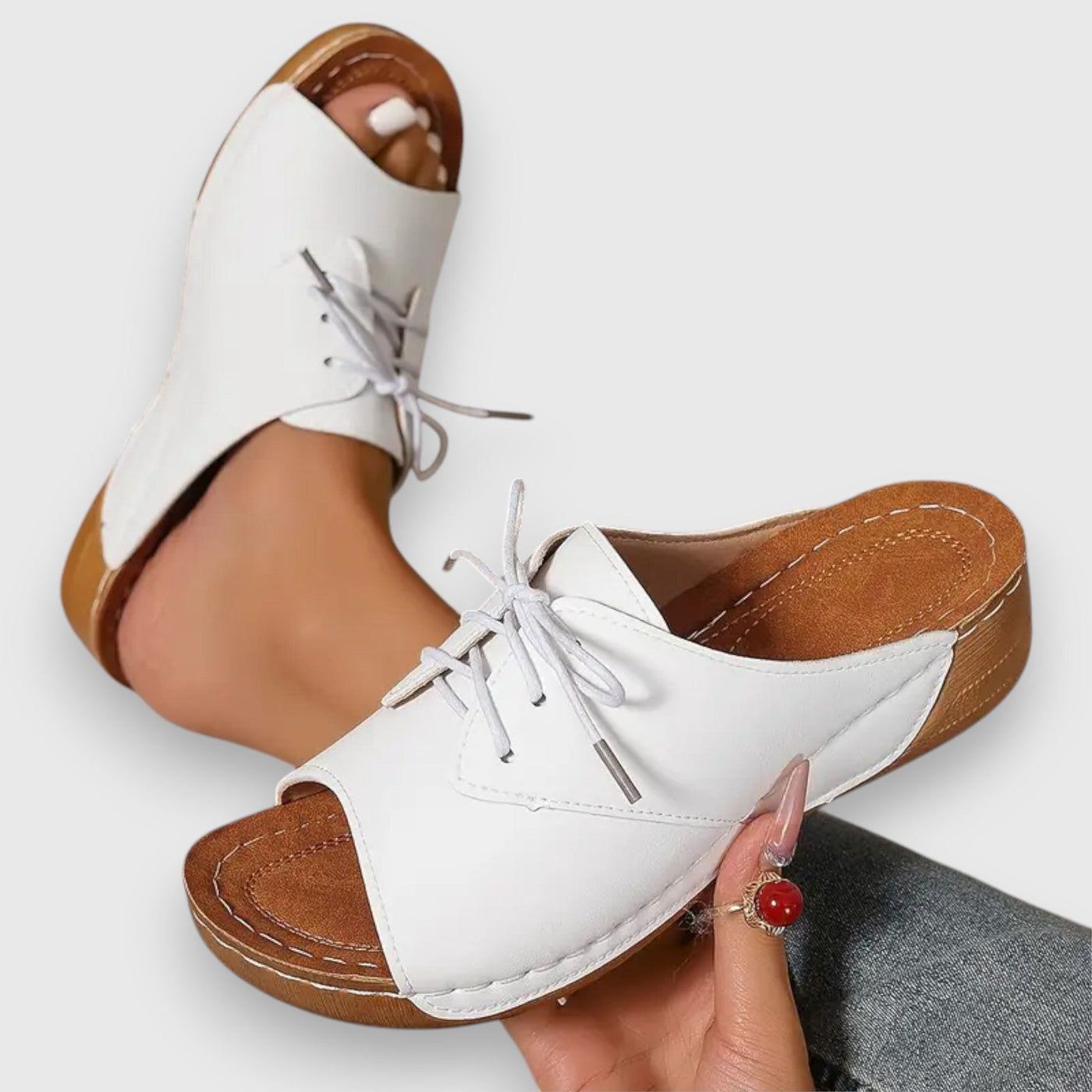 Viki – Vintage style sandals