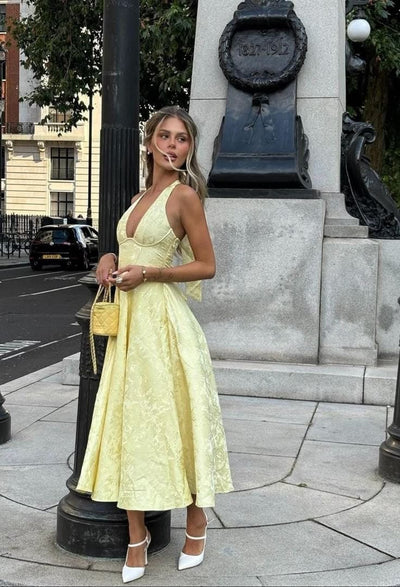 Esmeralda | Sleeveless Halter Midi Dress