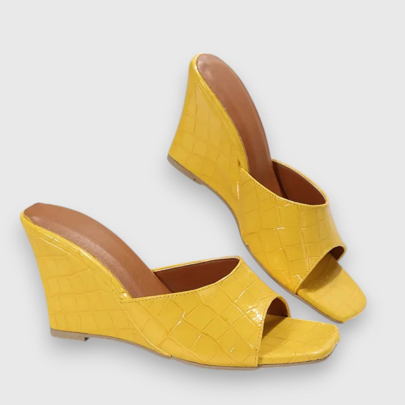 Viki – wedge heel sandals
