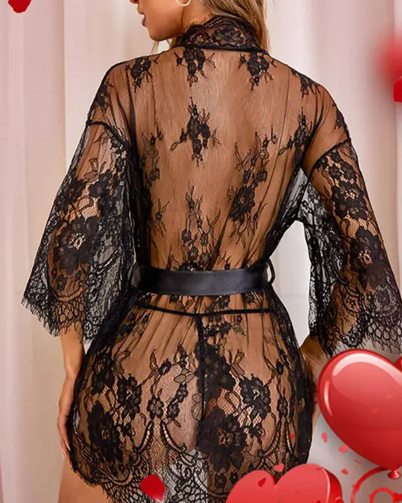Elegant lace pajamas in solid color