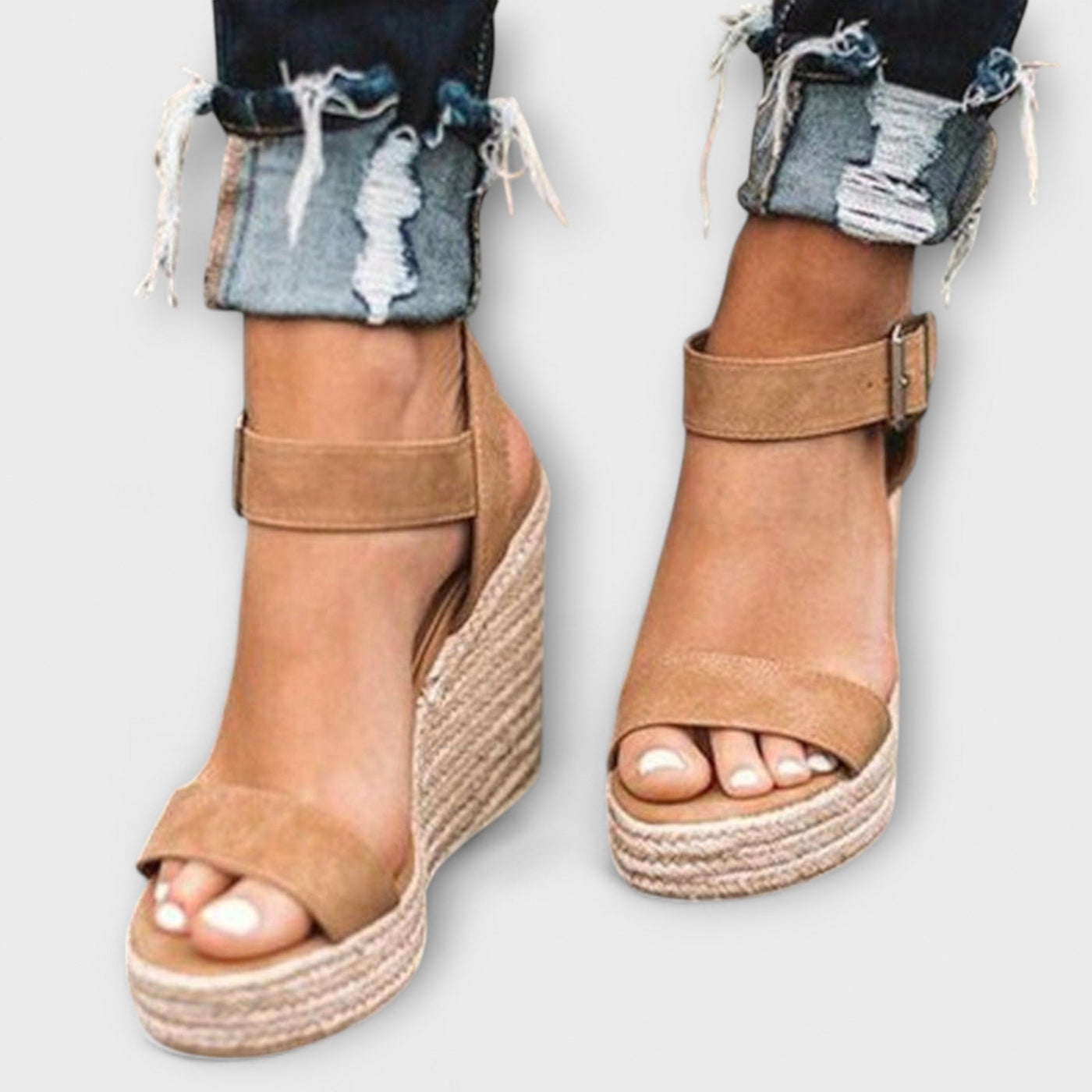 Viki - Stylish women's shoes with belt