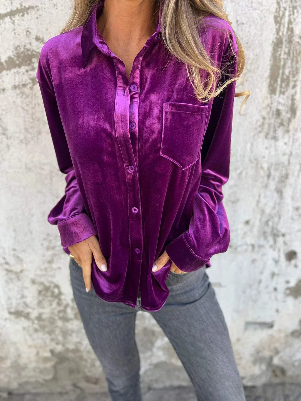 Viki - Elegant Velvet Blouse