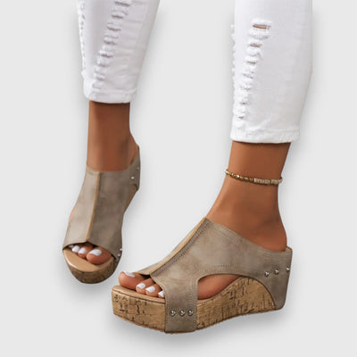 Viki – Wedge heel sandals