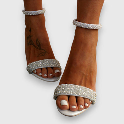 Viki – Heels