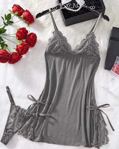 Lingerie sexy décolleté en V profond