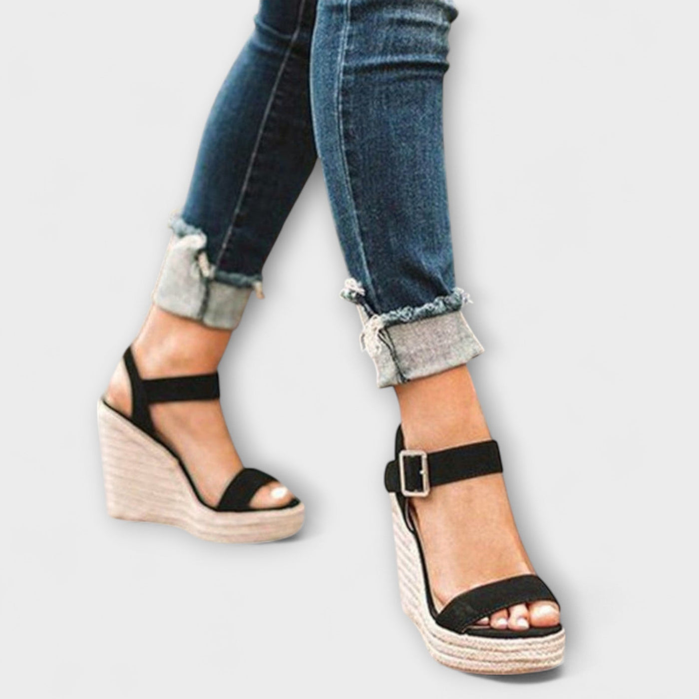 Viki - Stylish women's shoes with belt