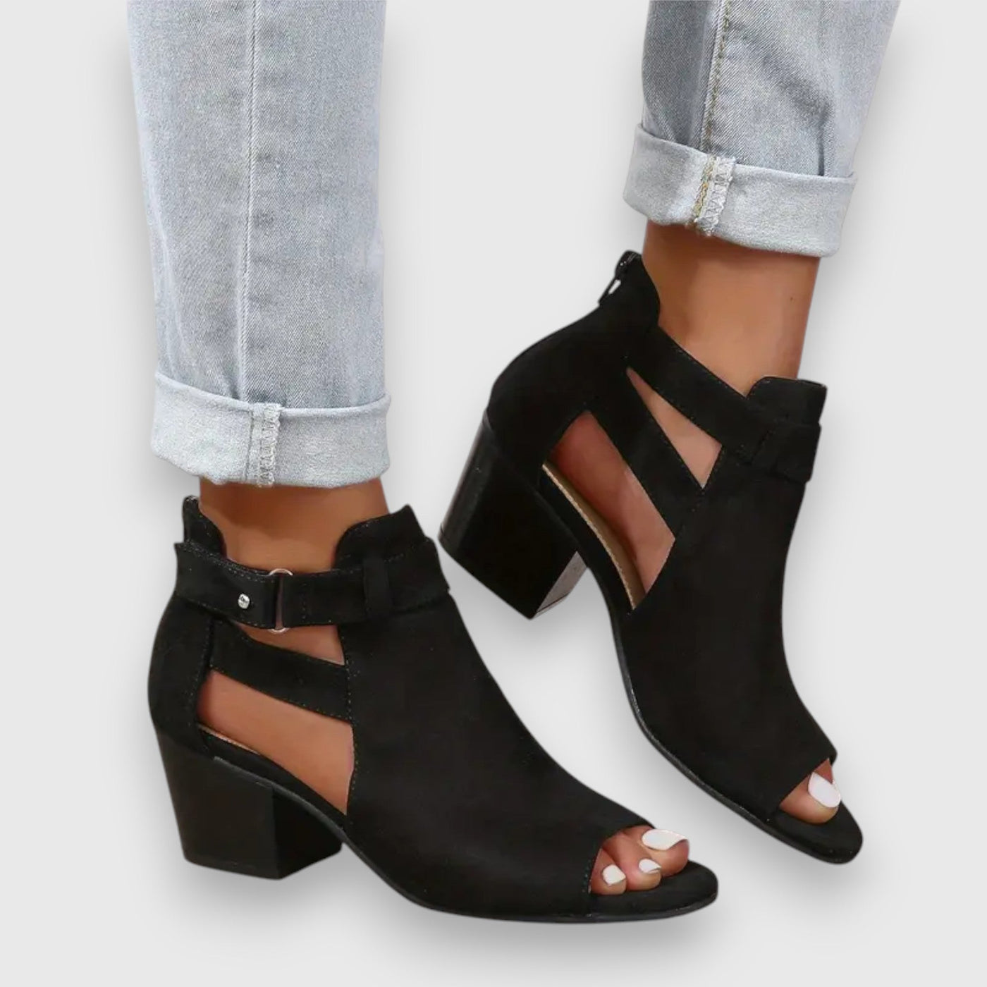 Viki–Sandals with thick heels