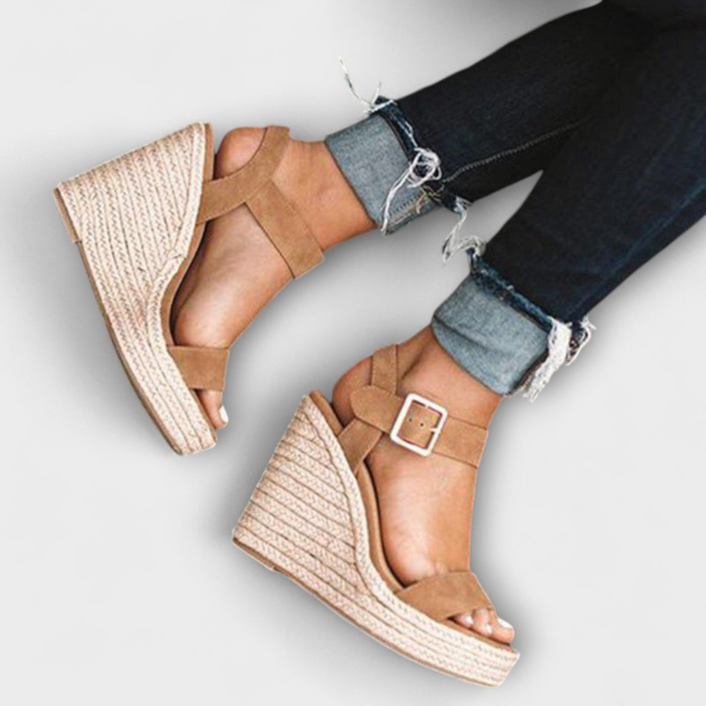 Viki - Stylish women's shoes with belt