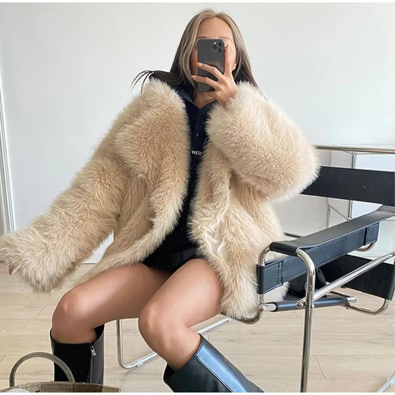 FLUFFY OVERSIZE FAUX FUR COAT