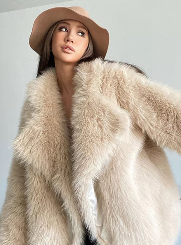 FLUFFY OVERSIZE FAUX FUR COAT