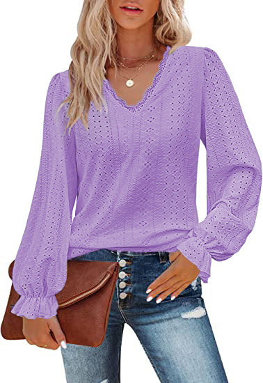 Viki – Scalloped Eyelet Blouse
