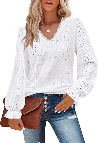 Viki – Scalloped Eyelet Blouse