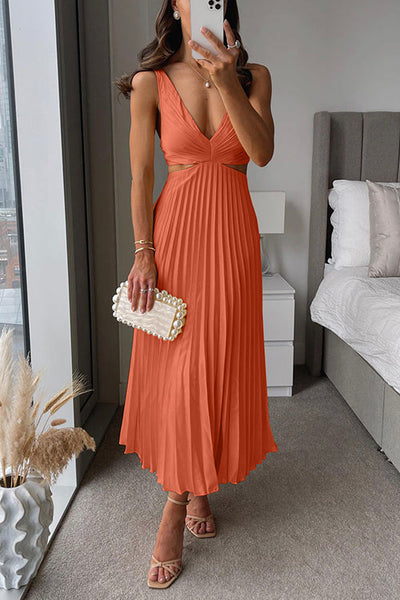 Elsa | Pleated Maxi Dress