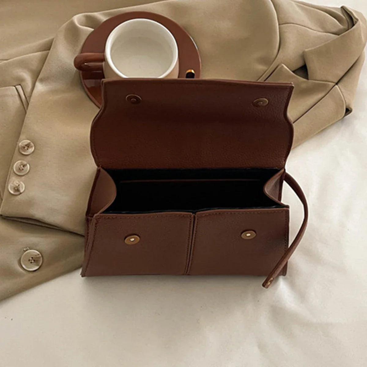 VINTAGE SQUARE CROSSBODY BAG