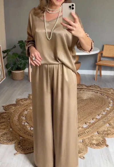 ALYSSA | Elegant and Comfortable 2-Piece Satin Suit