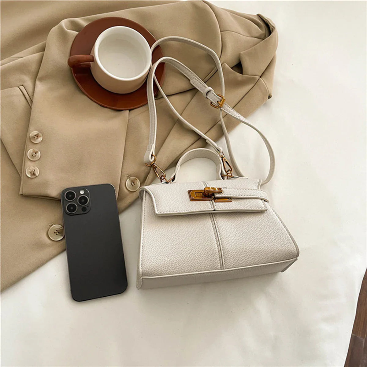 VINTAGE SQUARE CROSSBODY BAG