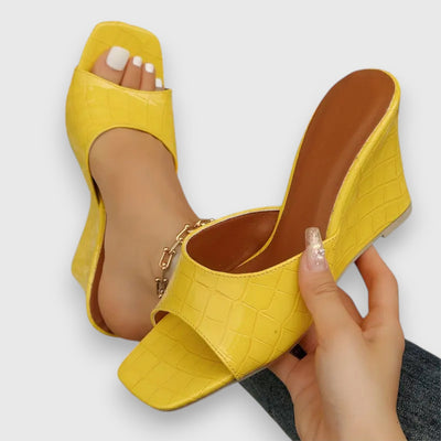 Viki – wedge heel sandals