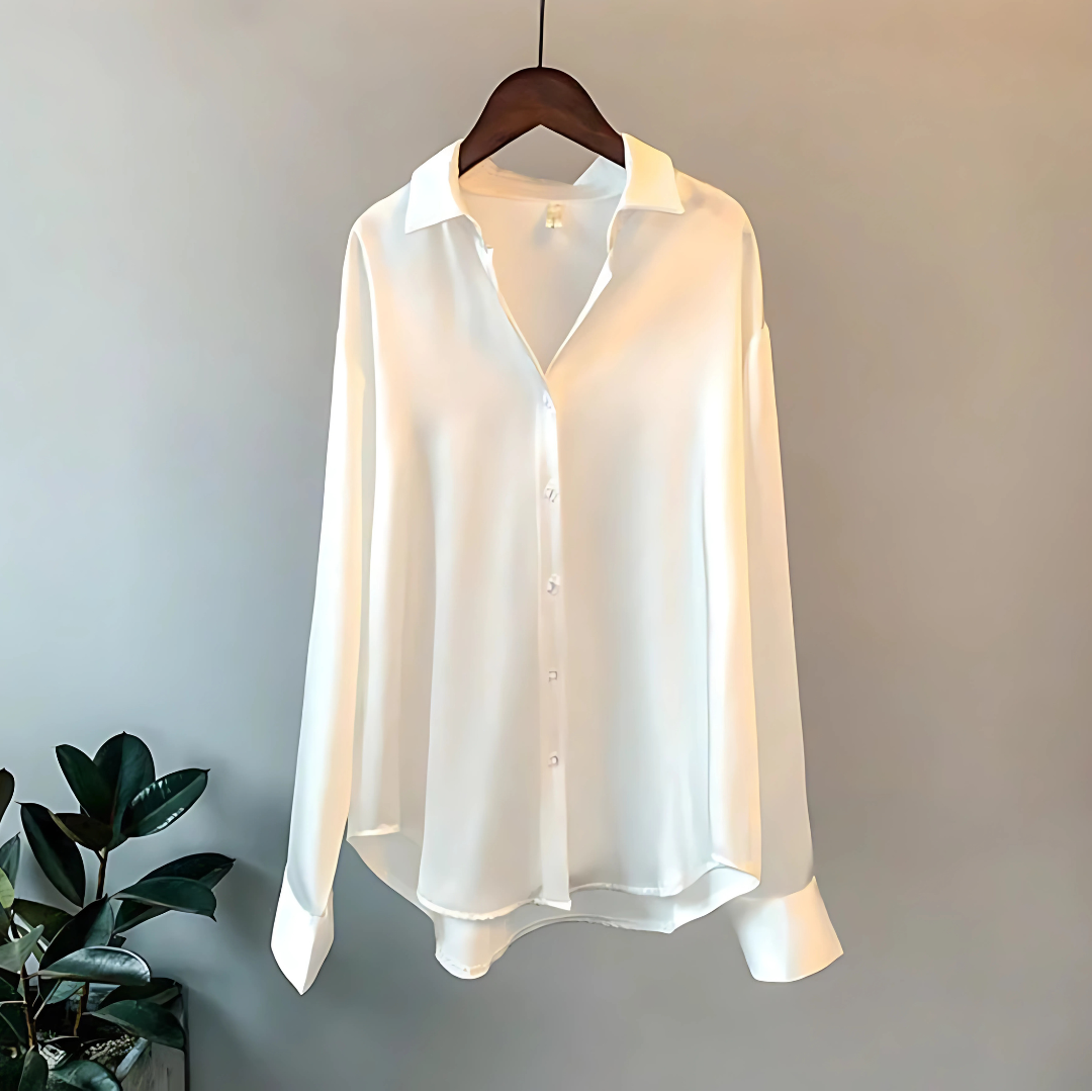 Viki – Classic Button-Up Blouse