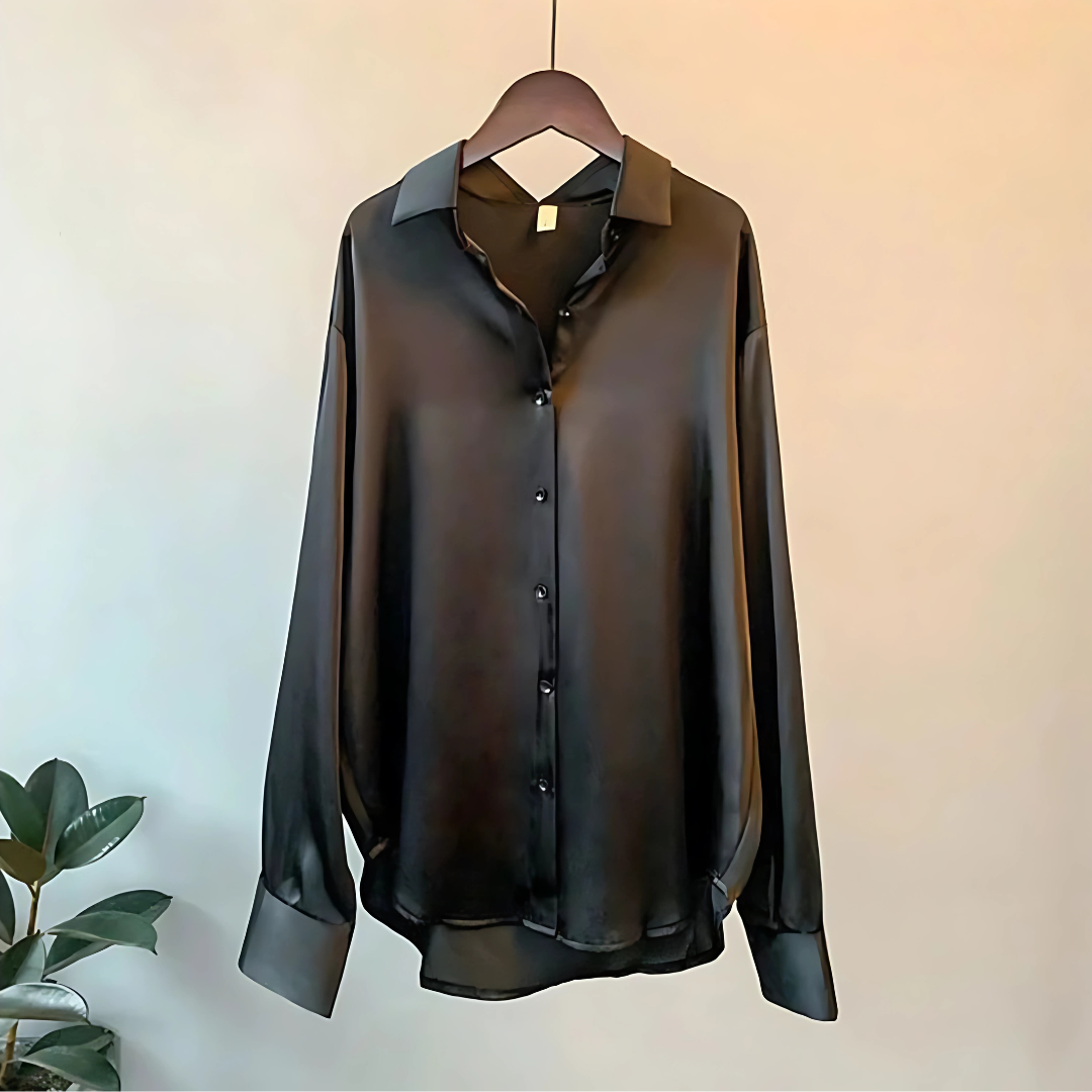 Viki – Classic Button-Up Blouse