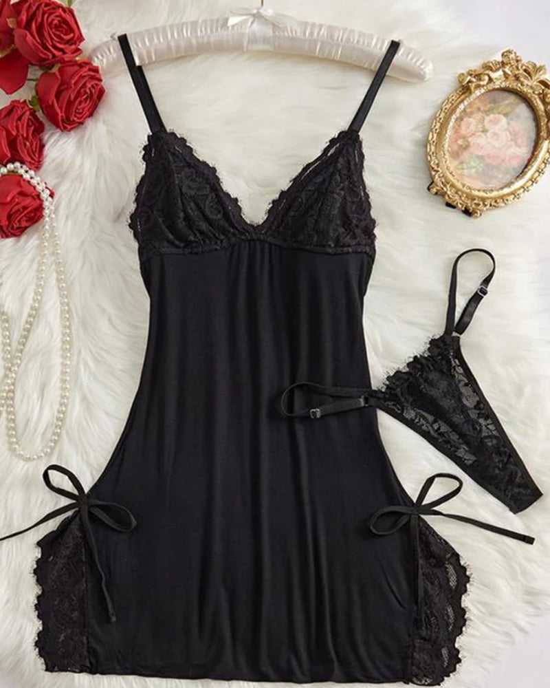 Lingerie sexy décolleté en V profond