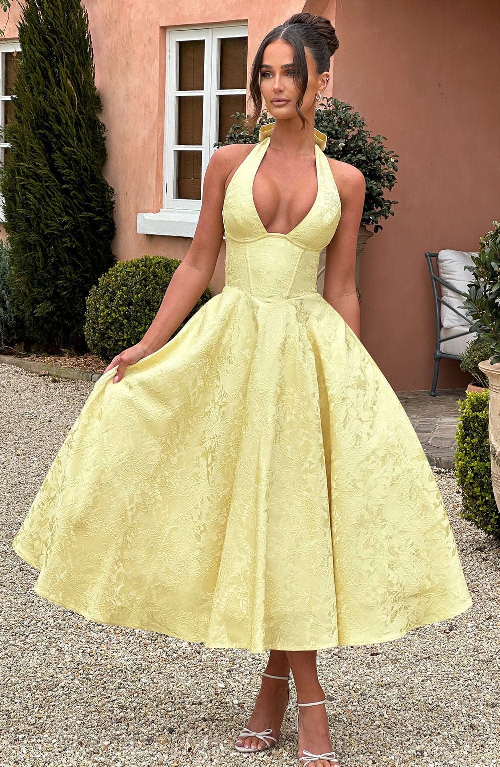 Esmeralda | Sleeveless Halter Midi Dress