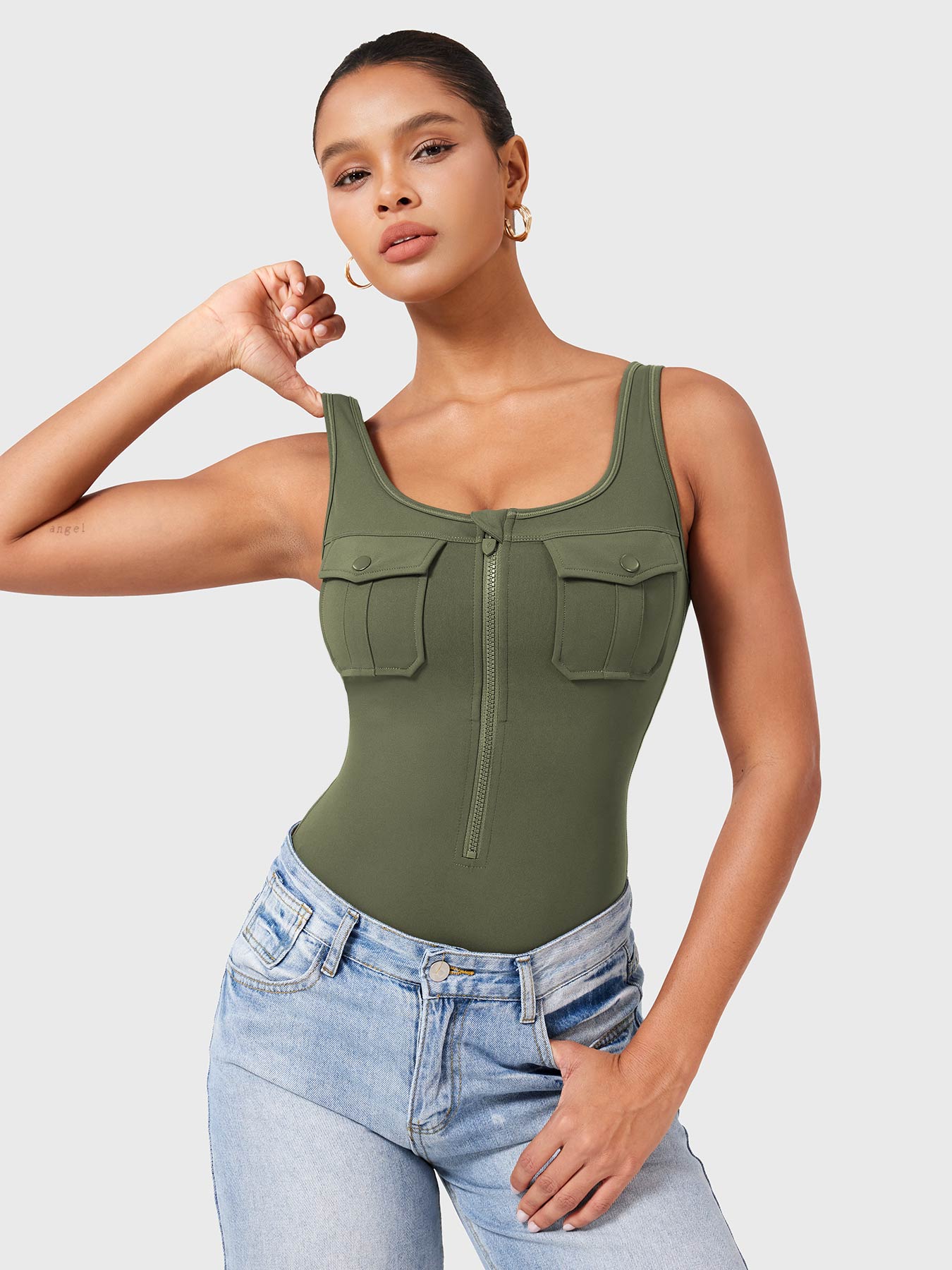 Yeoreo Yvonny CoreFlex Cargo Bodysuit