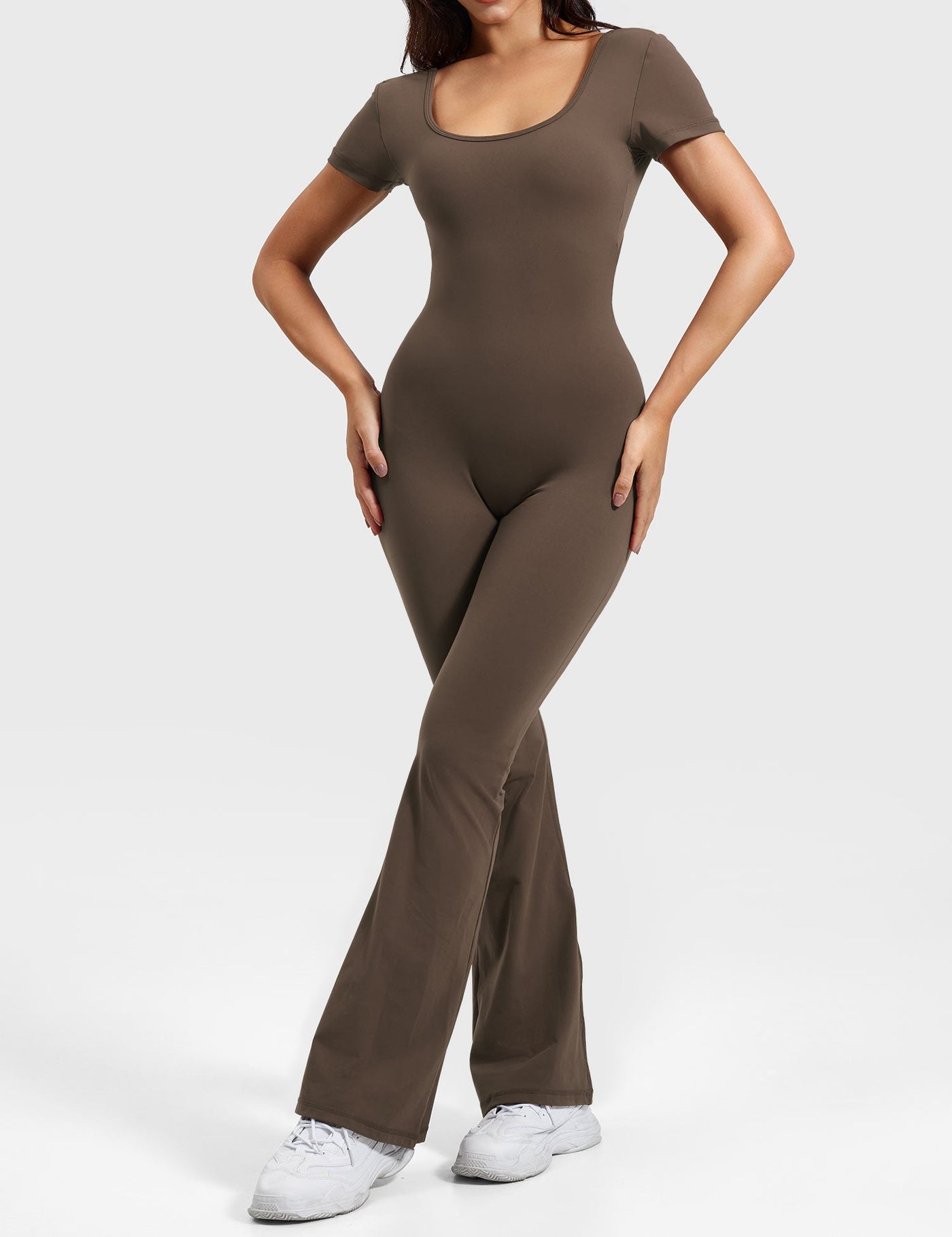 Yeoreo Lizvette Short Sleeves Flared Jumpsuit