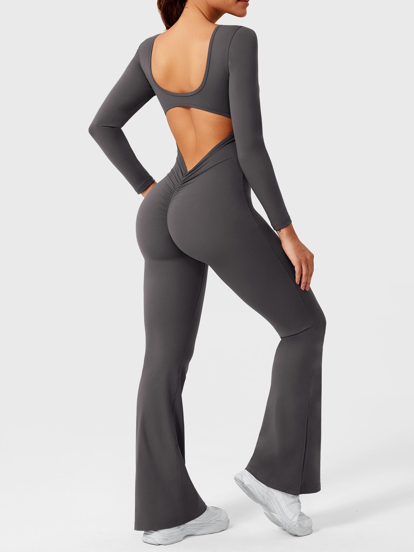 Yeoreo Lizvette Long Sleeves Flared Jumpsuit