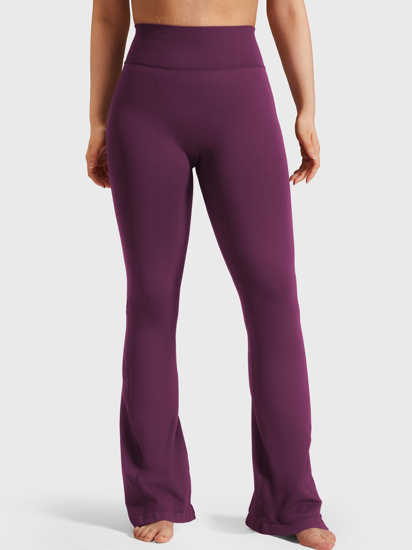 Yeoreo Brinklie Mini Flare Leggings