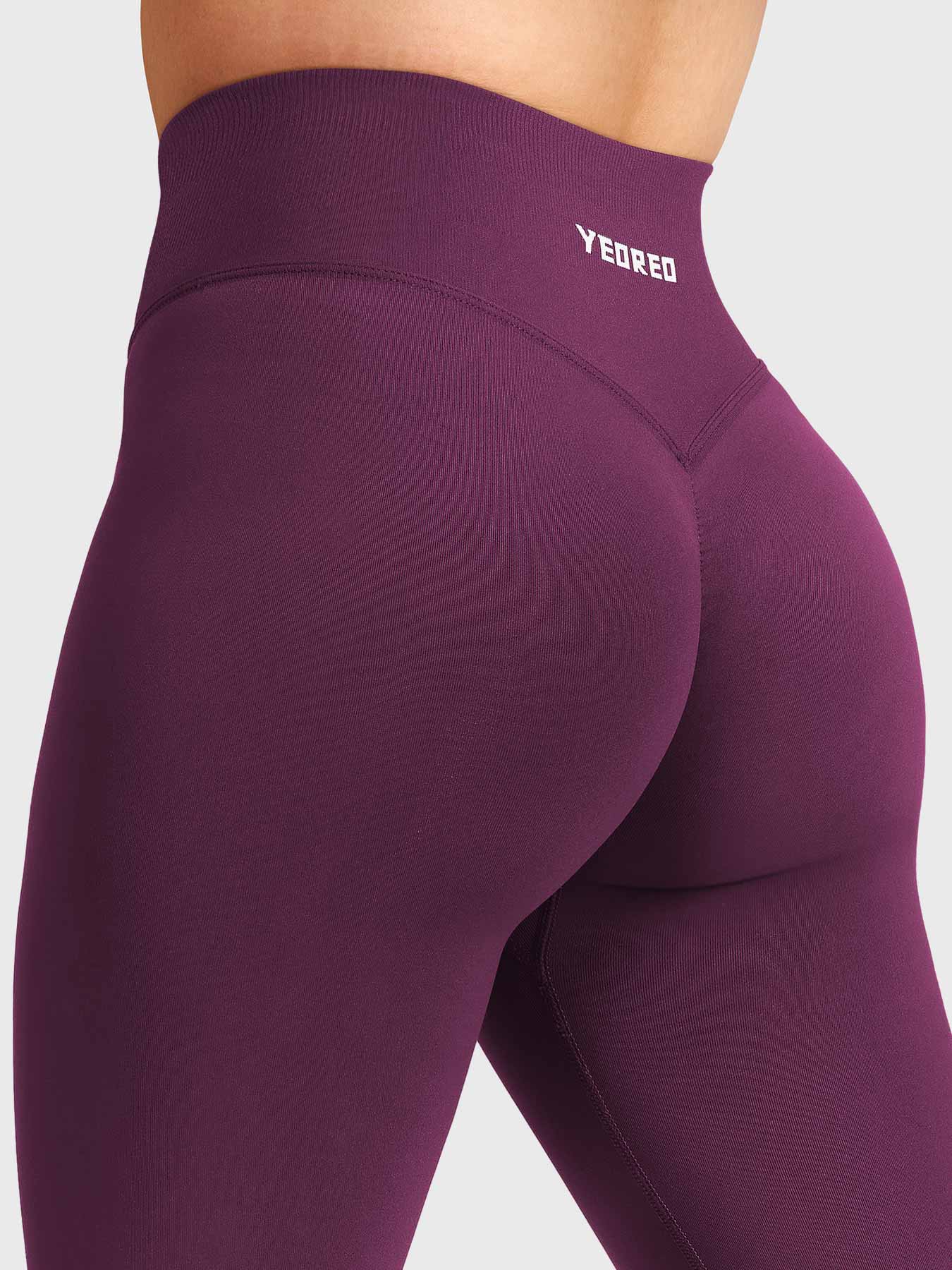 Yeoreo Brinklie Mini Flare Leggings