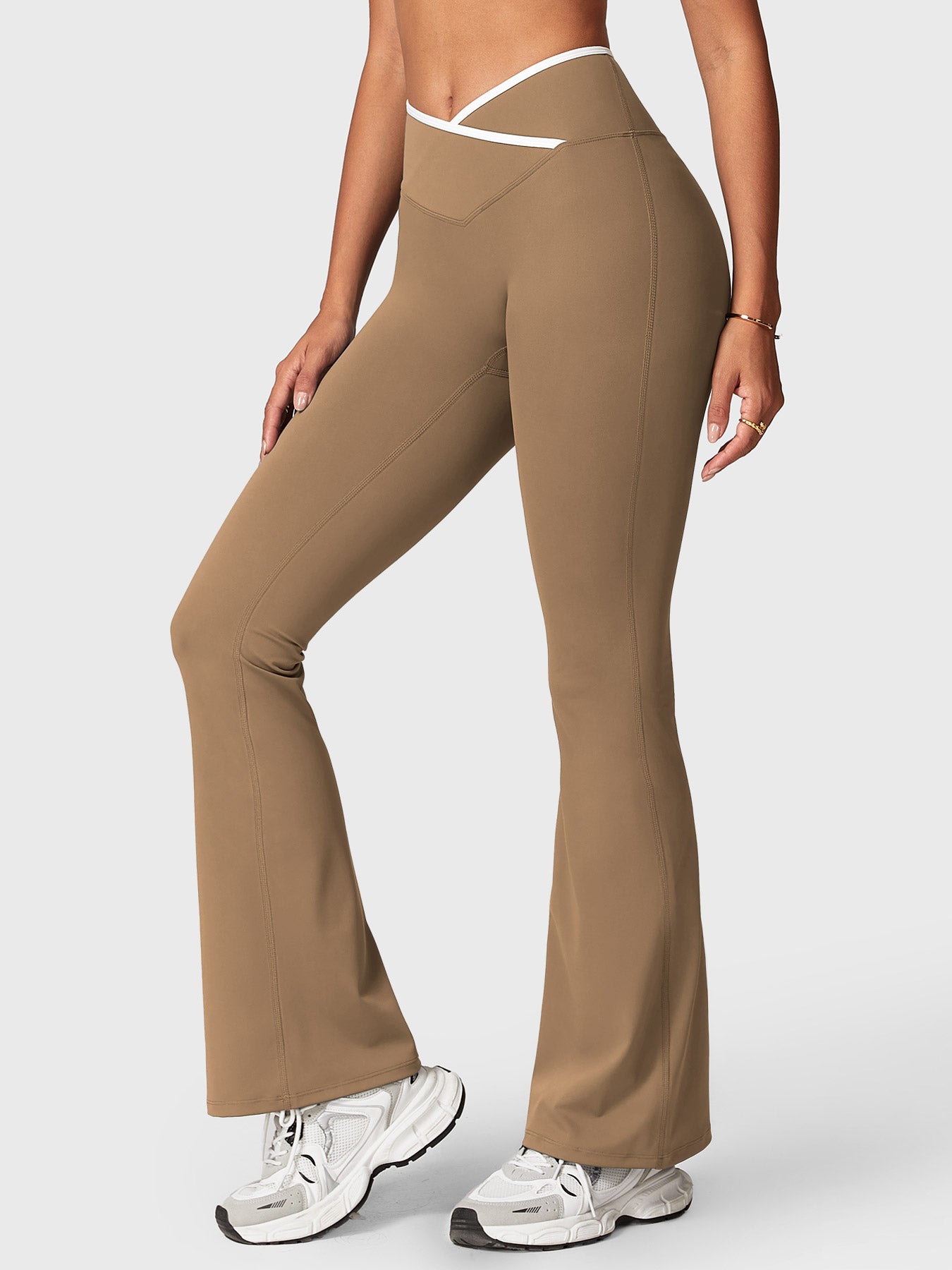 Yeoreo Alberta Contrast Trim Flare Leggings