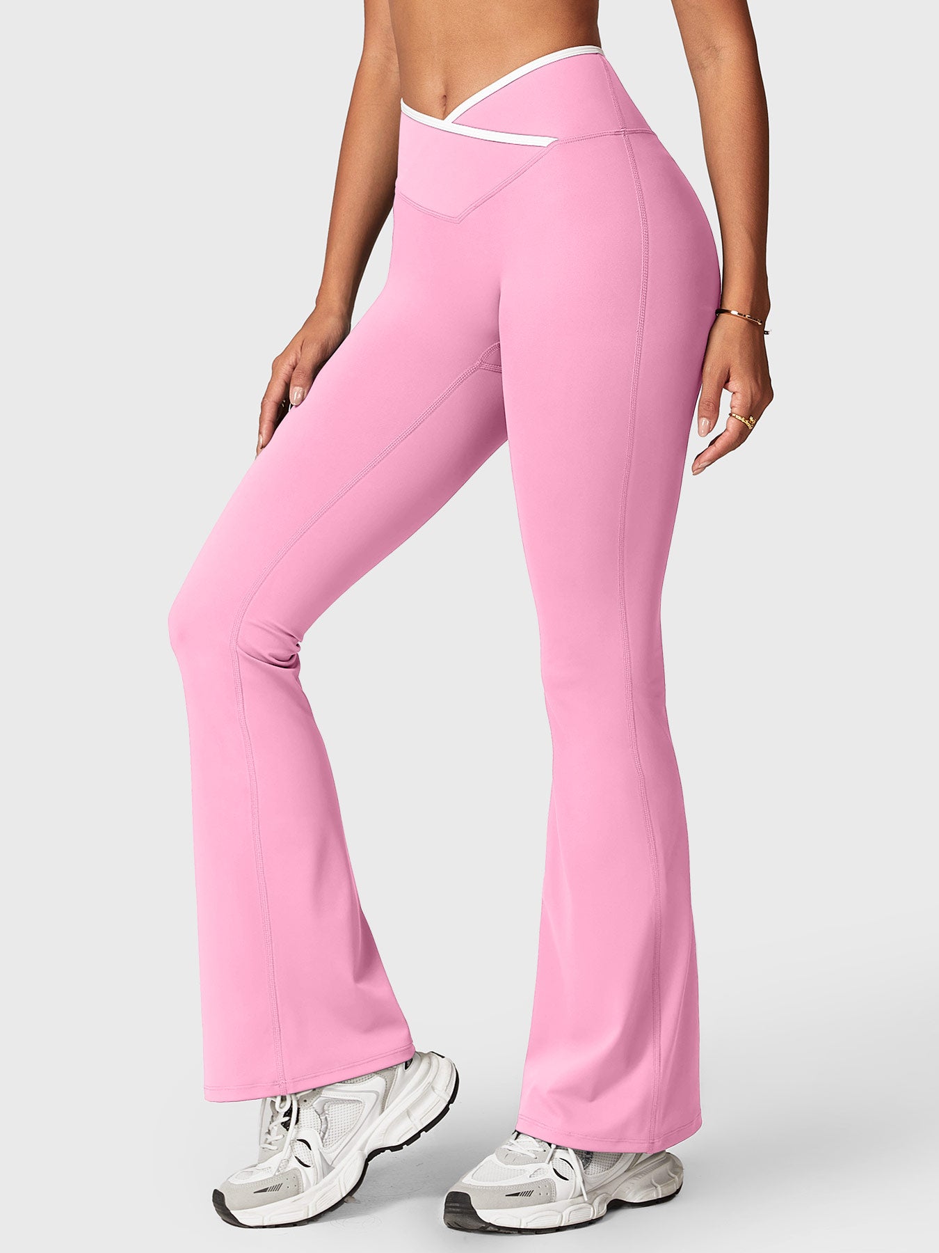 Yeoreo Alberta Contrast Trim Flare Leggings