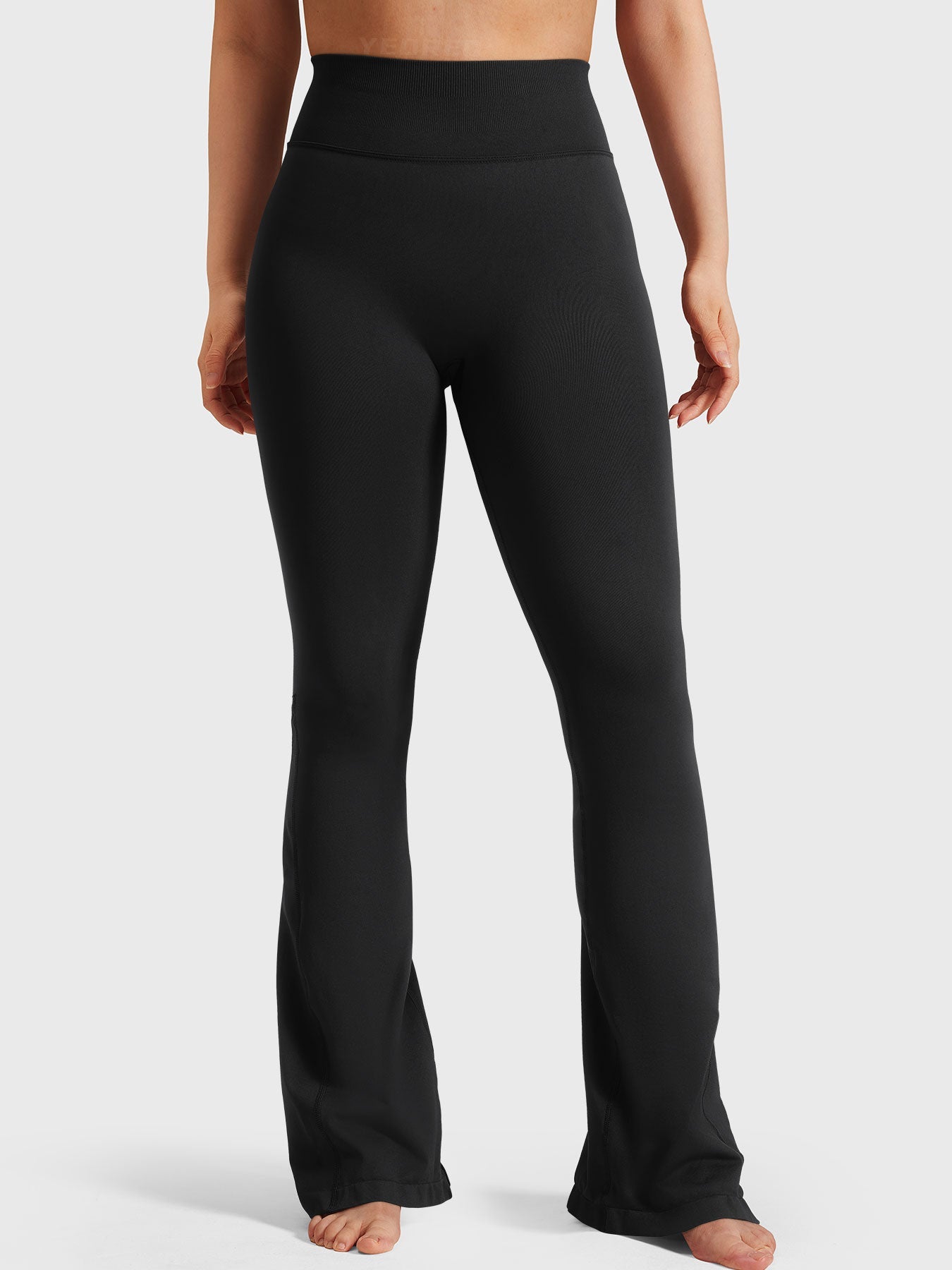 Yeoreo Brinklie Mini Flare Leggings