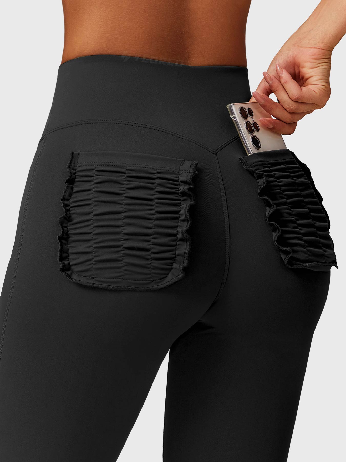 Yeoreo Roselia Ruffle Pocket Flare Leggings