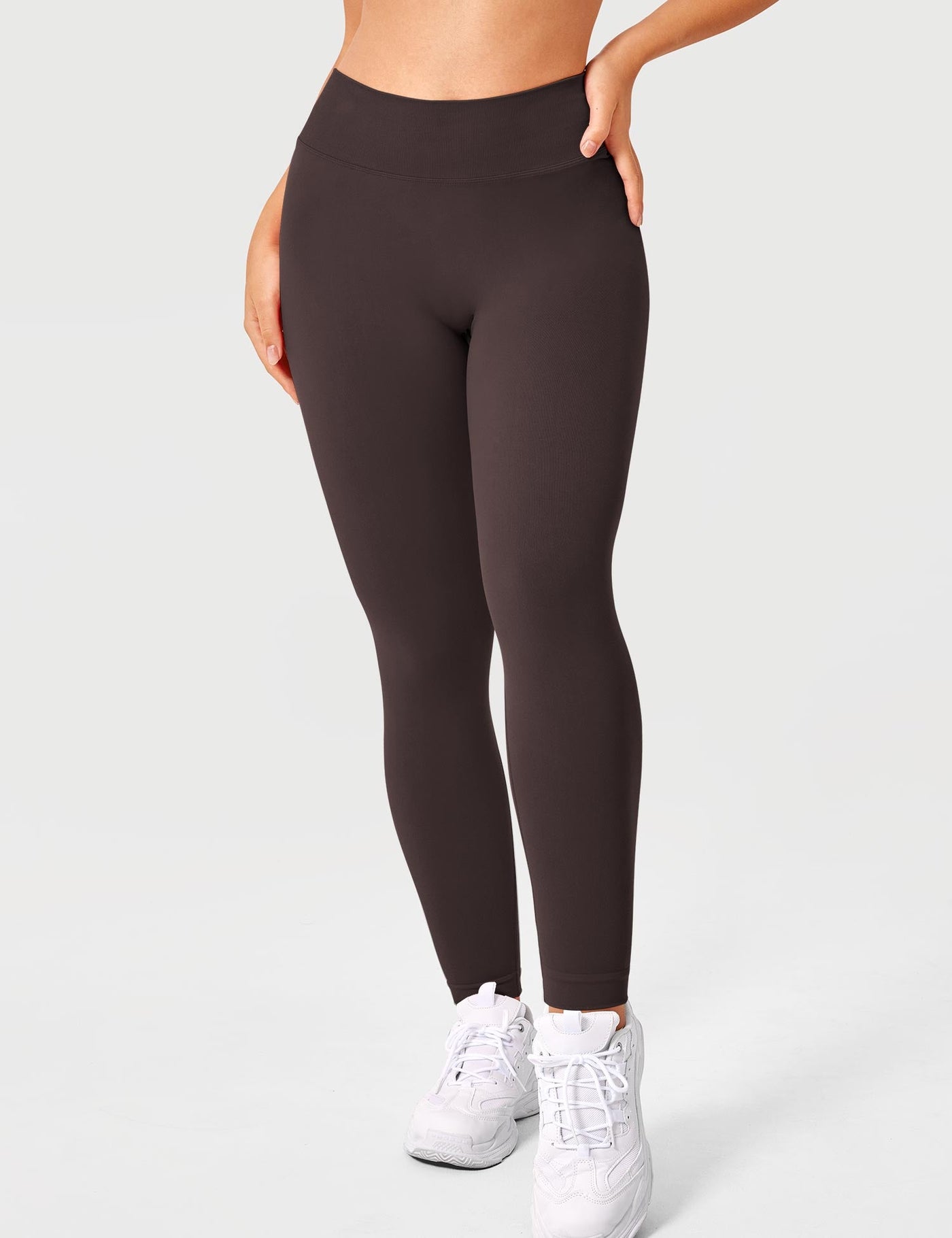 Yeoreo V-back Alexi Leggings