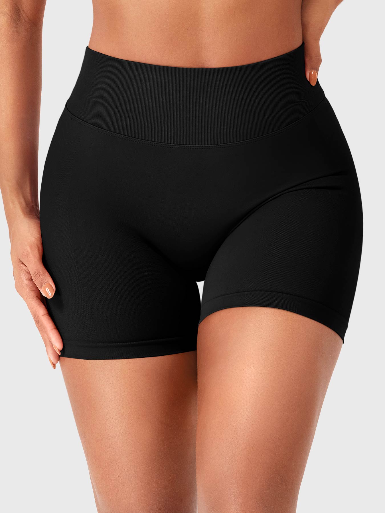Yeoreo Graciy 3.6" SoftHue V-back Shorts
