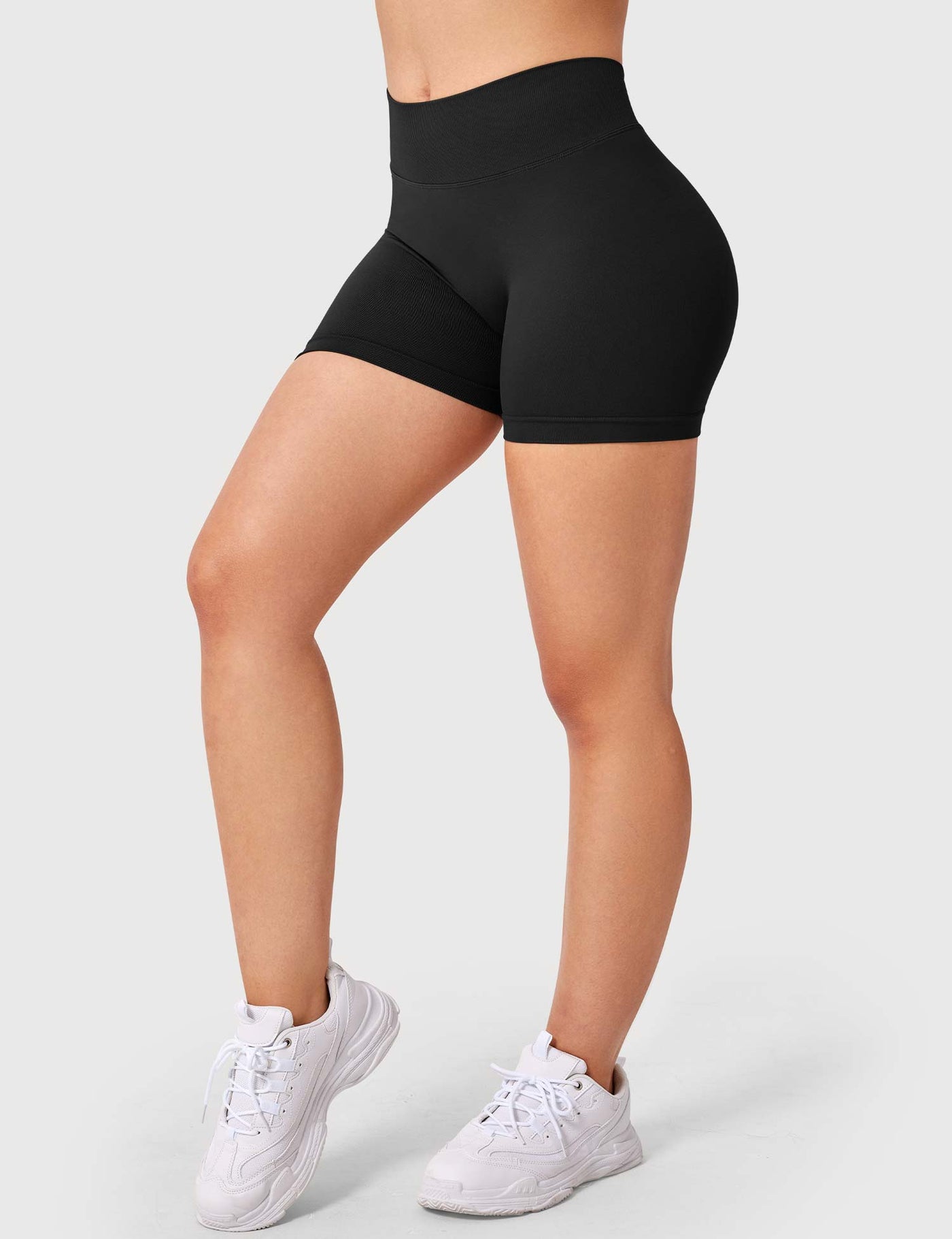 Yeoreo V Cross Liz Seamless Shorts 3.6"