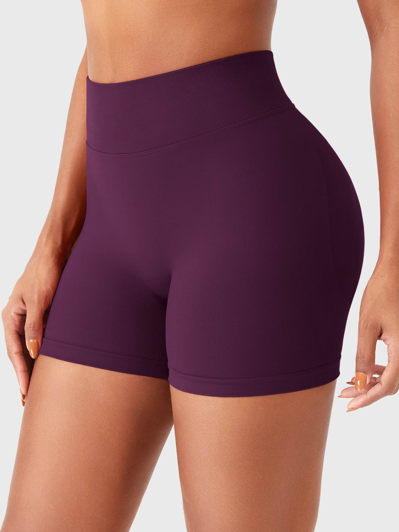 Yeoreo Graciy 3.6" SoftHue V-back Shorts