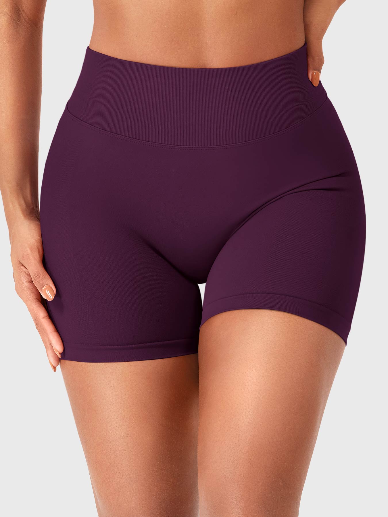 Yeoreo Graciy 3.6" SoftHue V-back Shorts