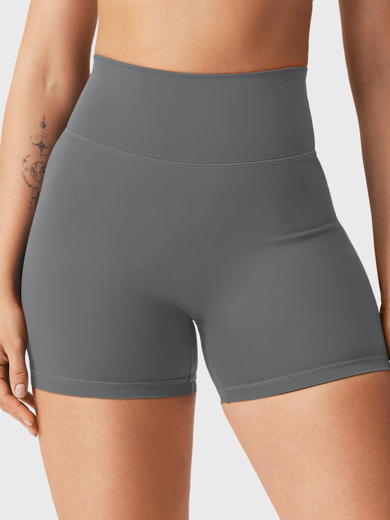 Yeoreo Craze 4.5" Scrunch Shorts