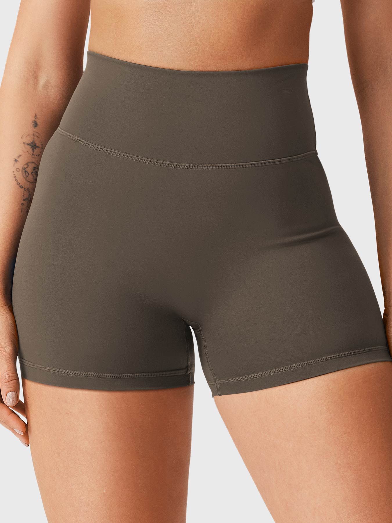 Yeoreo Craze 3.6" Scrunch Shorts