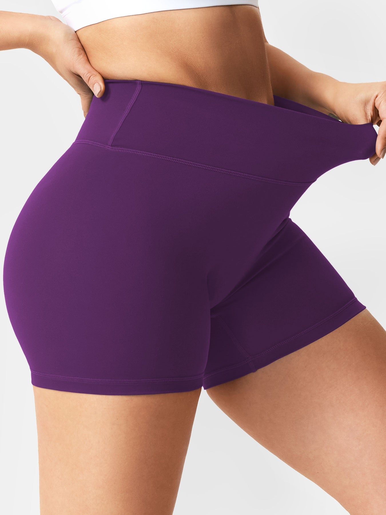 Yeoreo Craze 4.5" Scrunch Shorts