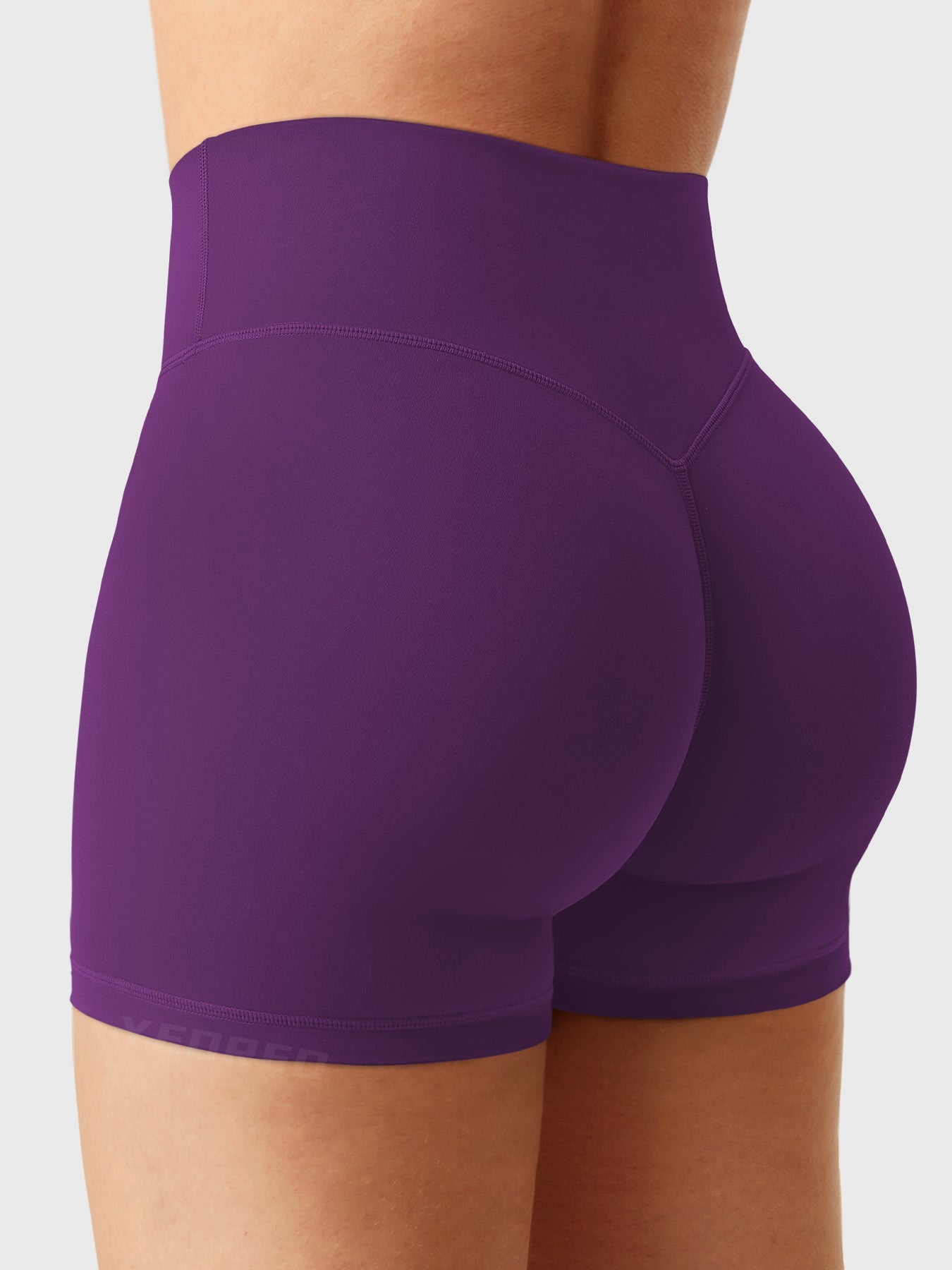Yeoreo Craze 4.5" Scrunch Shorts