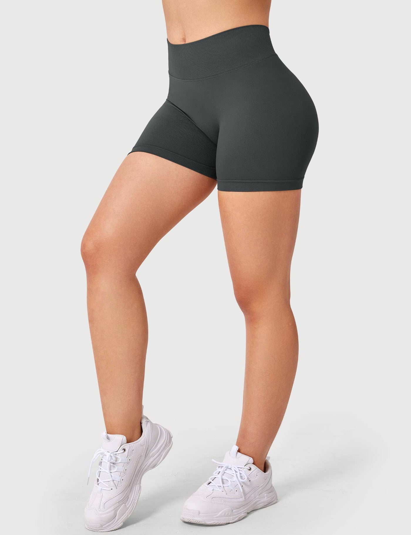 Yeoreo V Cross Liz Seamless Shorts 3.6"
