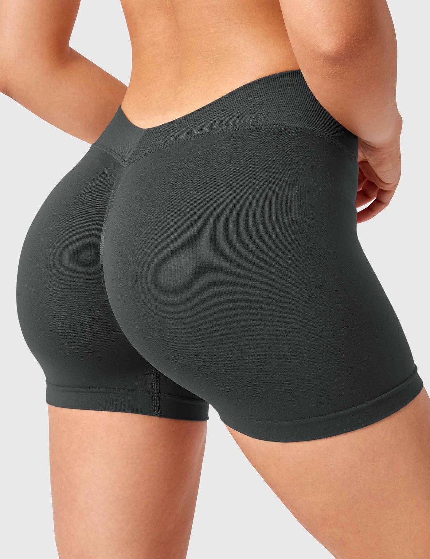 Yeoreo V Cross Liz Seamless Shorts 3.6"