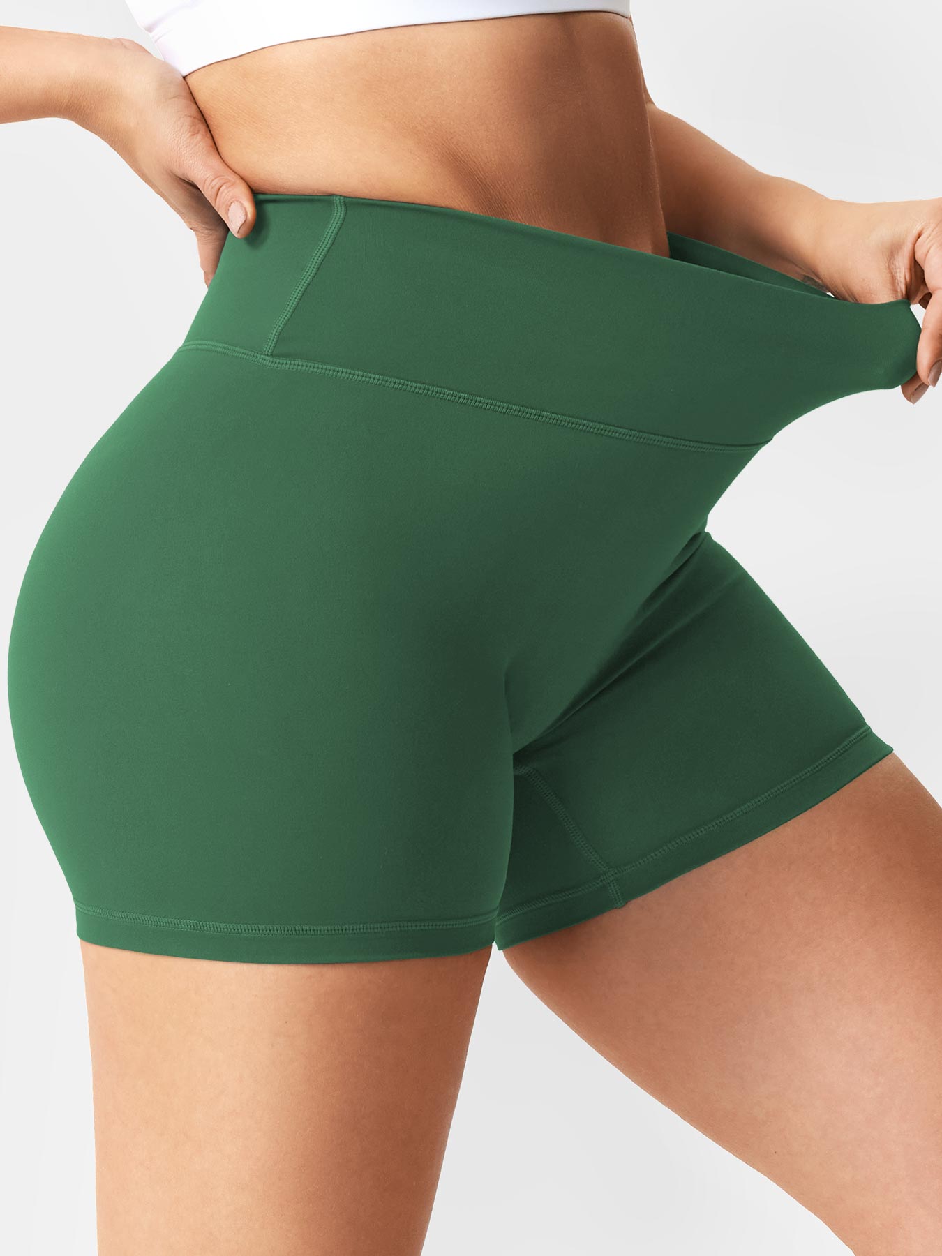 Yeoreo Craze 4.5" Scrunch Shorts