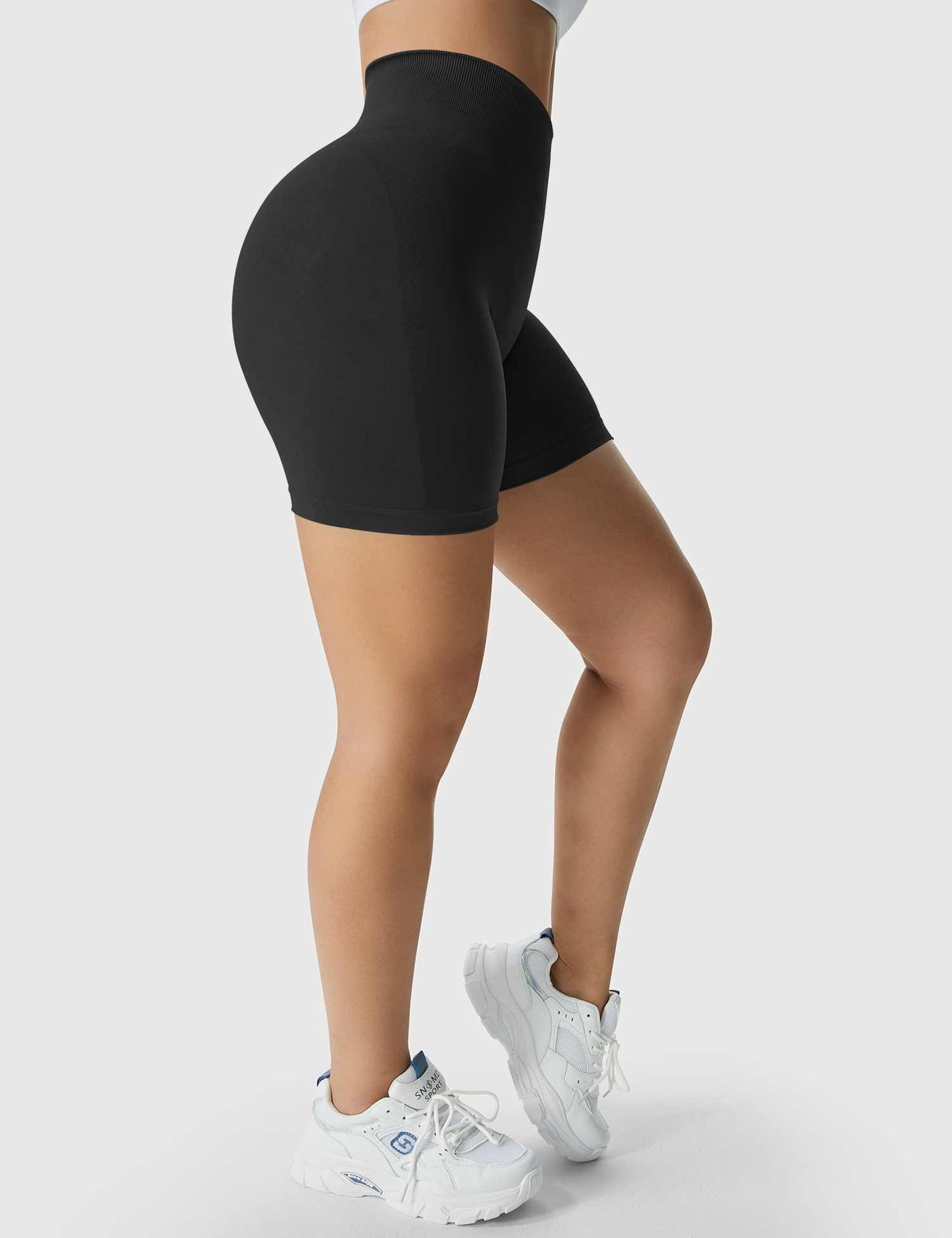 Yeoreo Light Color Amplify Seamless Shorts