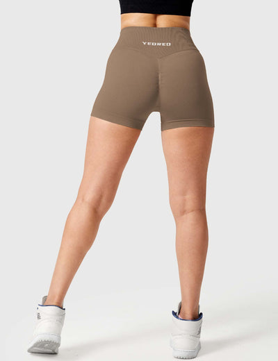 Yeoreo 3.6”Amplify V-Waistband Shorts