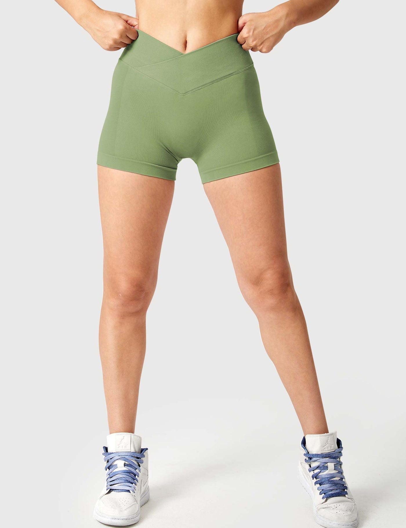 Yeoreo 3.6”Amplify V-Waistband Shorts