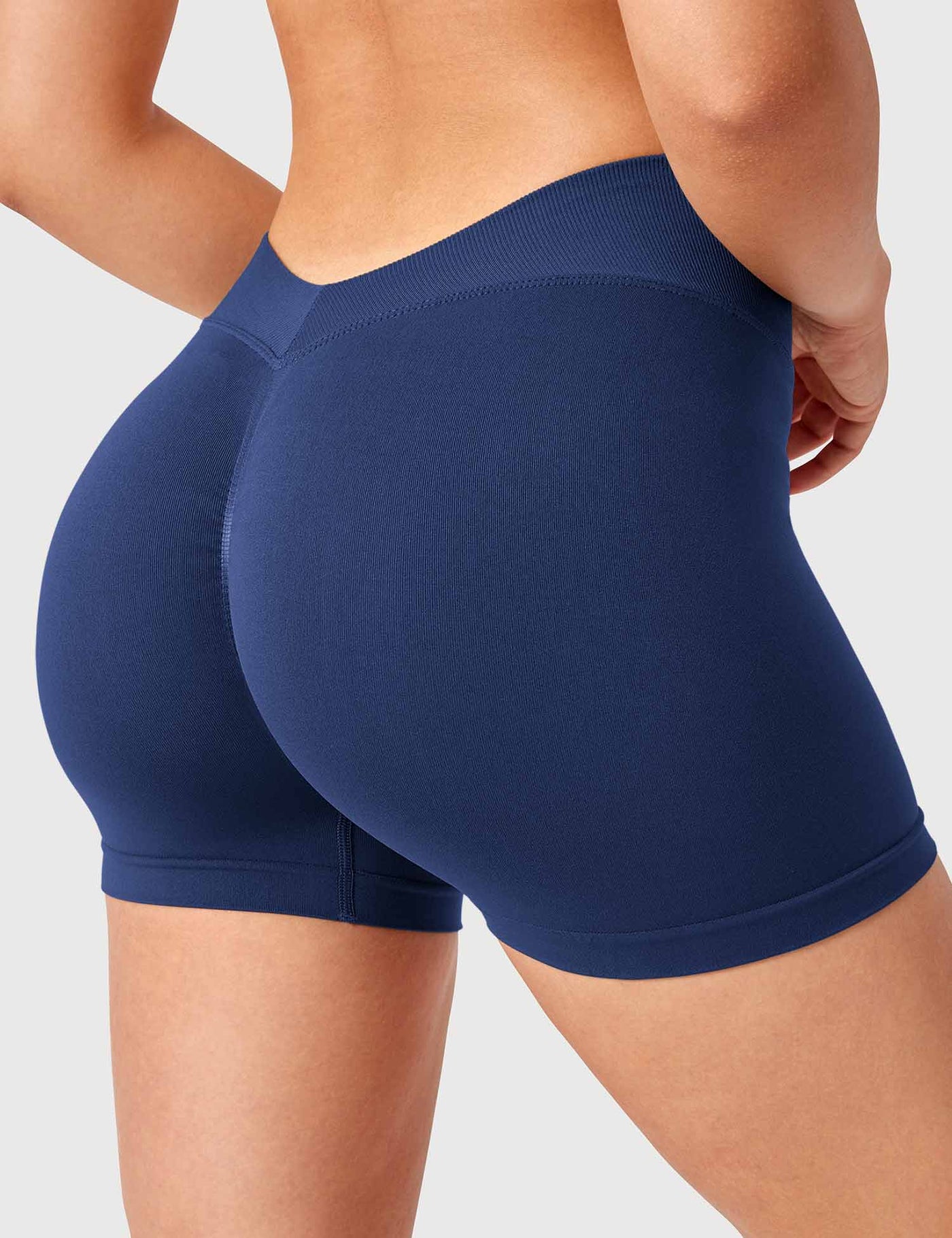 Yeoreo V Cross Liz Seamless Shorts 3.6"
